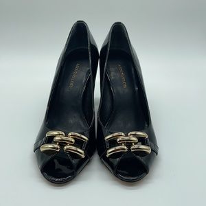 Ann Taylor Robyn Peeptoe Pump W Chain